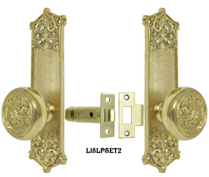 Victorian Scroll Pattern Door Plate Low Knob Passage Set