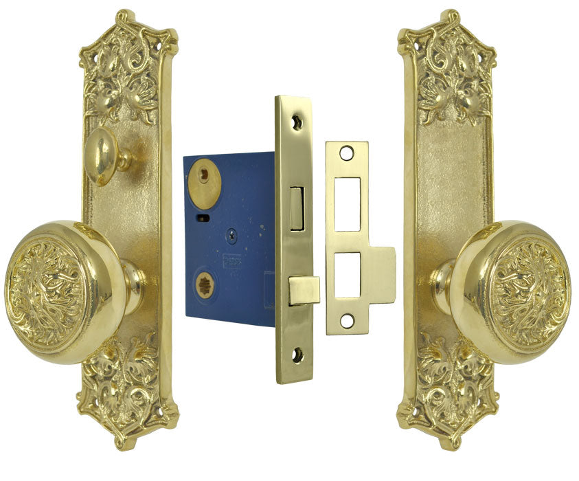 Victorian Scroll Pattern Door Plate Privacy Set with Fancy Scroll Design Doorknobs and Locking Turnlatch Mortise