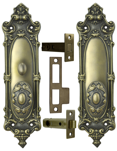 Victorian Rococo Yale Pattern Set with Locking Turnlatch
