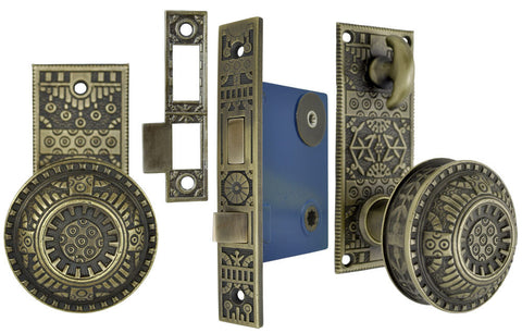 Small Victorian Style Windsor Pattern Set with Turnlatch Mortise